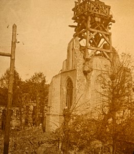 Beschädigte Kirche