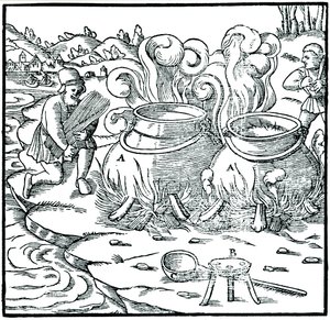 Verdunstung von Meerwasser in Eisenkesseln zur Salzgewinnung, 1556 von Unbekannt