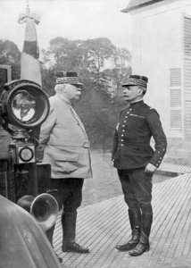 Französische Generäle des Ersten Weltkriegs Joseph Joffre und Ferdinand Foch, Flandern, 1914