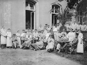 Deutsche Krankenschwestern und Patienten, Frankfurt am Main, Deutschland, Erster Weltkrieg, 1915
