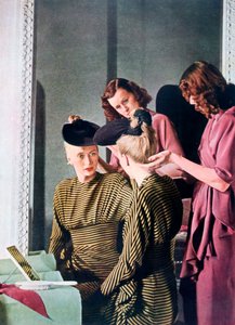 Deutsche Frauenmode, 1942