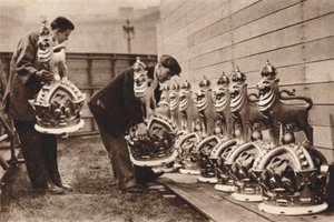 Vergoldete Kronen für die Mall, 1937