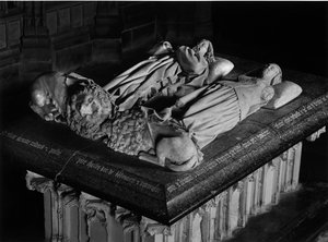 Gotische Kunst: Gisants von Charles I. von Bourbon (1401-1457) und Agnes von Burgund (1407-1476) von Jacques Morel (1417-1459) skulptiert. 1448-1453. Kirche Saint Pierre de Souvigny (Allier). von Unbekannt