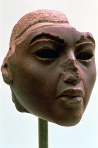Kopf der altägyptischen Königin Tiye, um 1388-1340 v. Chr.