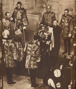 Sein erstes Parlament eröffnet, 1937