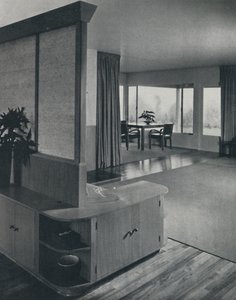 Haus in Pomona, Kalifornien... Blick über das Wohnzimmer, 1942 von Unbekannt