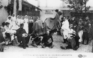 Improvisiertes Kamel, Hilfskrankenhaus, Rue Lafayette, Paris, Frankreich, Erster Weltkrieg, 1914-1918 von Unbekannt