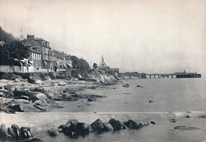 Innellan - Zeigt den felsigen Strand und den Dampfschiffpier, 1895 von Unbekannt