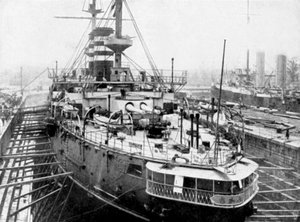 Japanisches Kriegsschiff Mikasa im Hafen von Portsmouth, England, 1904
