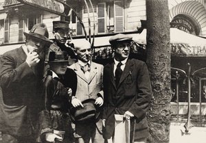 Jean Cocteau, Manuel Ortiz de Zárate, Henri-Pierre Roché, Marie Vassilieff, Max..., 1916 von Unbekannt
