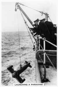 Start eines Paravanes vom Schlachtschiff HMS Rodney, 1937