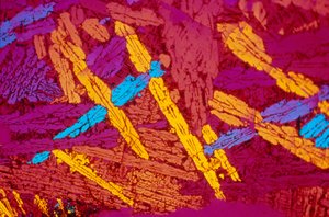 Mineralien, LM Römischer Schlacke (Dünnschliff)