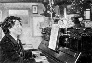 Maurice Rollinat, französischer Dichter, spielt Klavier
