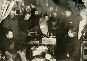 Musik in der Hütte, ca. 1908, 1909