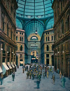 Innenansicht der Galleria Umberto I, Neapel, um 1900