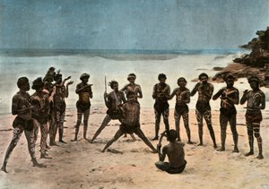 Neuguinea. Tanz der bunt bemalten Papuas, Papua-Neuguinea. Stammes-Papua-Tanz, 1900 von Unbekannt