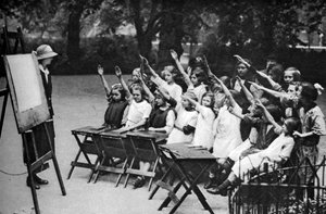 Unterricht im Freien in Lincolns Inn Fields, London, 1926-1927