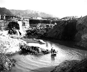 Tagebau, Korea, 1900 von Unbekannt