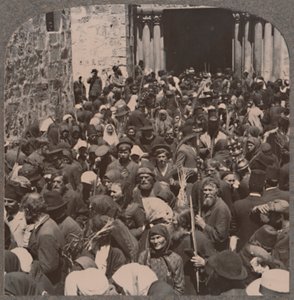 Palmprozession verlässt die Kirche des Heiligen Grabes, ca. 1900 von Unbekannt