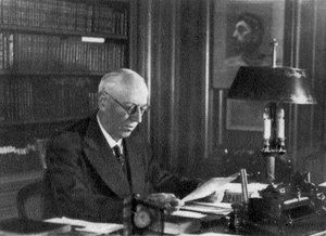 Professor Charles Laubry, französischer Kardiologe, 1940