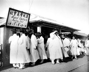Schlange stehen für Bahntickets, Seoul, Korea