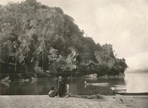 Flusslandschaft - Die zweite Engstelle, nahe Bhamo, 1900 von Unbekannt