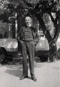Romain Rolland, französischer Dramatiker, Autor, Kunsthistoriker und Mystiker, 1921 von Unbekannt
