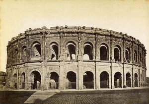 Römisches Amphitheater, Nîmes, Frankreich, spätes 19. oder frühes 20. Jahrhundert von Unbekannt