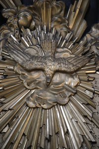 Kirche Saint-Sulpice. Heiliger Geist