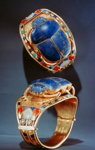 Skarabäus-Armband aus dem Grab von Tutanchamun, 14. Jahrhundert v. Chr. von Unbekannt