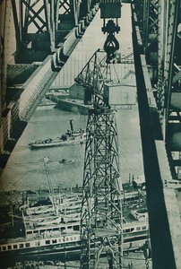 Vom Kran aus gesehen, der Fluss Clyde sieht aus wie ein langer schmaler Dockbecken von Unbekannt