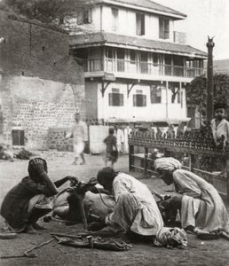 Beschlagen eines Ochsen, Indien, ca. 1927-1929