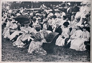 Einige der Zuschauer bei den Guards Sports in Chelsea, 1906 von Unbekannt
