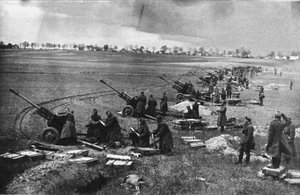 Sowjetische Artillerie bei den Seelower Höhen, April 1945