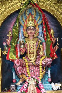 Sri Veeramakaliamman Hindu Tempel. Sri Mariamman (Maariamma, Mari oder Amman), die südindische Hindu-Göttin des Regens, 20160818, Singapur, Singapur