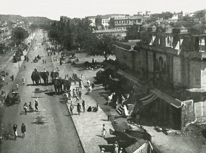 Straßenszene in der Stadt Jaipur, Indien, 1895 von Unbekannt