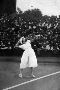 Suzanne Lenglen gewinnt ihre erste Meisterschaft in Wimbledon, 1919, 1930