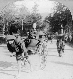 Eine Fahrt durch den Park in Nara, Japan, 1901 von Unbekannt