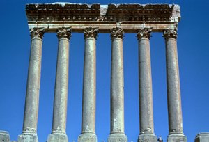 Tempel des Heliopolitanischen Zeus, Baalbek, Libanon, 10-249 n. Chr. von Unbekannt