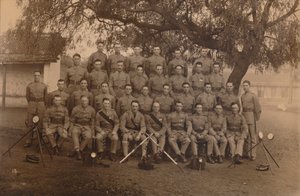 Die Bataillons-Signalmänner des Ersten Bataillons, The Queens Own Royal West Kent Regiment. Poona