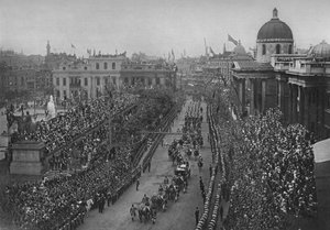 Das Diamantjubiläum: Kutsche von Königin Victoria passiert die Nationalgalerie, London, 1897 1906 von Unbekannt