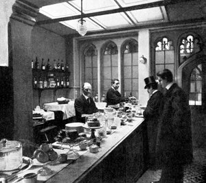 Die Lobby-Bar, House of Commons, Westminster, London, um 1905