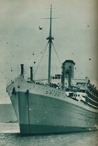 Die Majestät eines großen Liners - Die Orion vor Anker, 1937 von Unbekannt