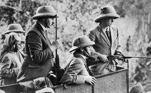 Der Prinz von Wales auf Tigerjagd in Nepal, die Indienreise, 1921 von Unbekannt