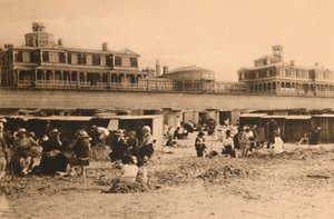 Die königliche Residenz und die Esplanade, ca. 1928 von Unbekannt