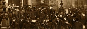 Der Ansturm auf die Birkbeck Bank, 1910, 1933 von Unbekannt