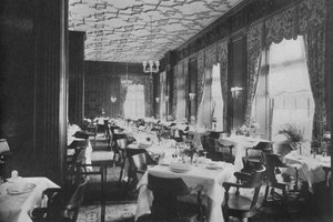 Der Tudor Speisesaal, Melbourne Hotel, St. Louis, Missouri, 1924 von Unbekannt