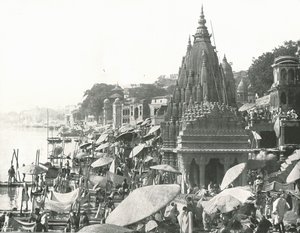 Der Vishnu-Teich und Ghat, Benares, Indien, 1895