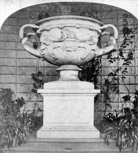 Die Warwick-Vase, Warwick Castle, Warwick, Warwickshire, spätes 19. Jahrhundert von Unbekannt