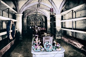 Die Krypta unter dem Chor der St. Georgs-Kapelle, Windsor Castle, 1910-1911